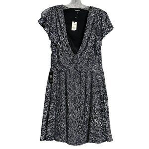 New Express Flutter Sleeve Fit & Flare Dress‎ Womens M Black White Polka Dot